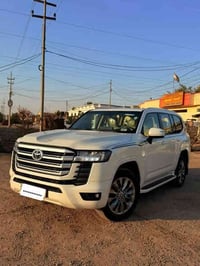 لاندكروز بليته وسنويه 22 ساز اصلي ماشيه45  الف قابله لزياده رقم  اربيل...