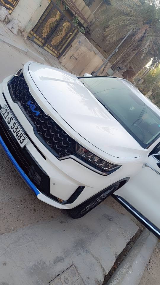 سورنتوا خليجي  2023 مكينه 6 سلندر و7 راكب سياره ماشيه 28 كيلو جديده بعدها بستيكرات الشركه  بسمي تحويل ثاني يوم رقم انكليزي سياره منزلها من شركه بعدها على وضعها شركه نصر دجله سياره دوشمه جديده وتغليف كشنات هم جدد شادهن 
مواصفاته :-
بصمه+ بصمه أبواب
كشنات كهرباء 
سايد بريك بصمه
أربعه انظمه قياده 
جنطه كهرباء 
تبريد ثلاث قطع 
شحن لاسلكي
حساسات امامي+ خلفي 
لايت زنون 
مري شفط 
كامرا خلفيه
بردات خلفيه بلادي 
وبتد بيها هواي مواصفات
بيها طخه بسيطه بل جنطه بعدني حتى ما مسويها 
مصورها 
مكاني بغداد الحسينية 
*********** اتصال او واتساب الفارس, صلاح الدين
