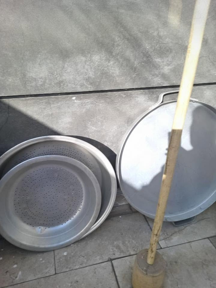 السلام عليكم غراض للبيع الجدر عرض وطول 75 والارتفاع 50
والبريمز ابو ثلاث عيون ارتفاع 60 وعرض 60 مربع
+ مصافي اثنين ومدكه وحده 
السعر 175
رقم الهاتف / ***********
