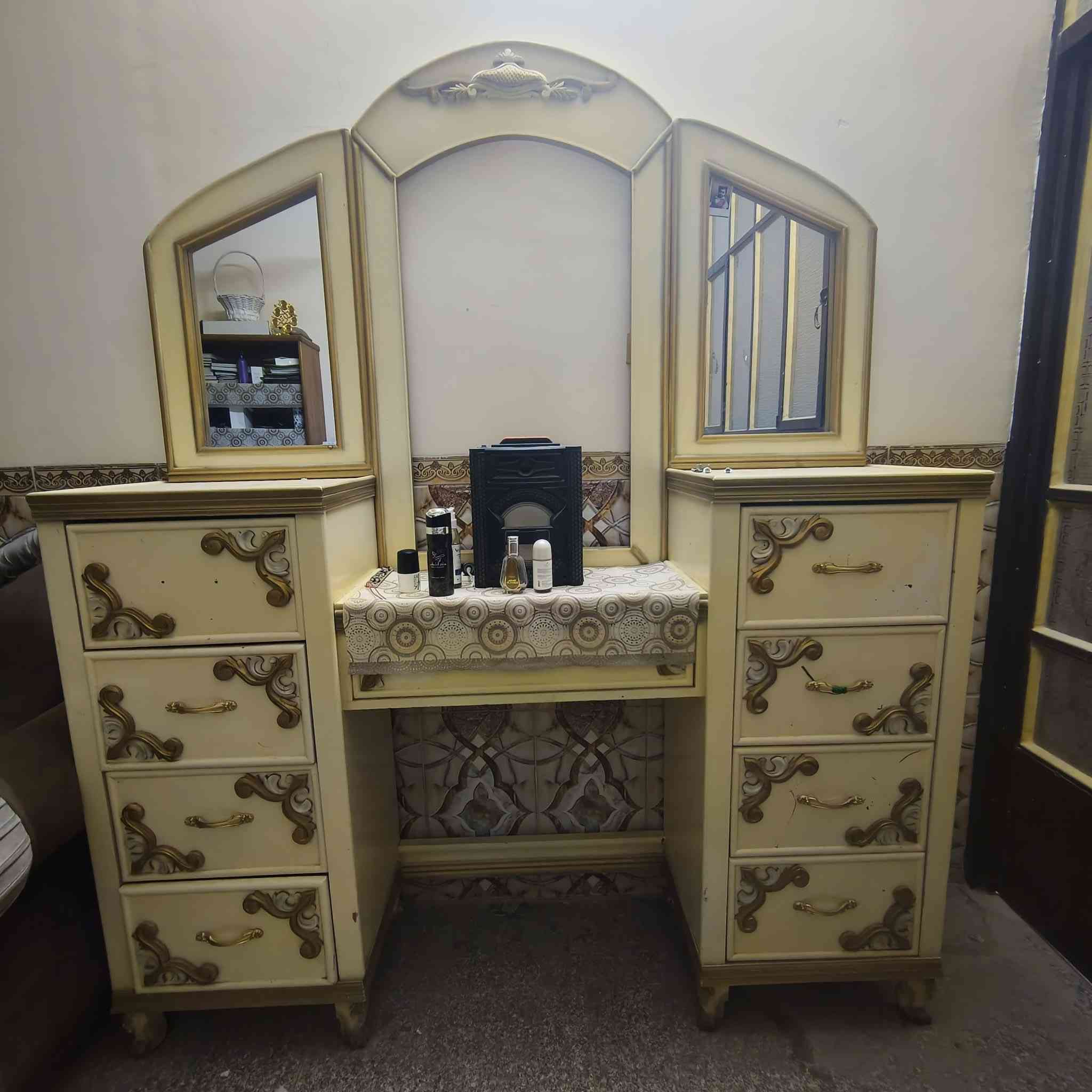 للبيع موجودات في بغداد مدينه الصدر فعلى الراغبين بالشراء مراسلتي التخم 200 ألف والميز تواليت 200 الف وبيهن مجال


**إذا كنت صاحب هذا الإعلان وتريد حذفه لأي سبب، رجاءا أرسل رسالة إلى الدعم الفني**