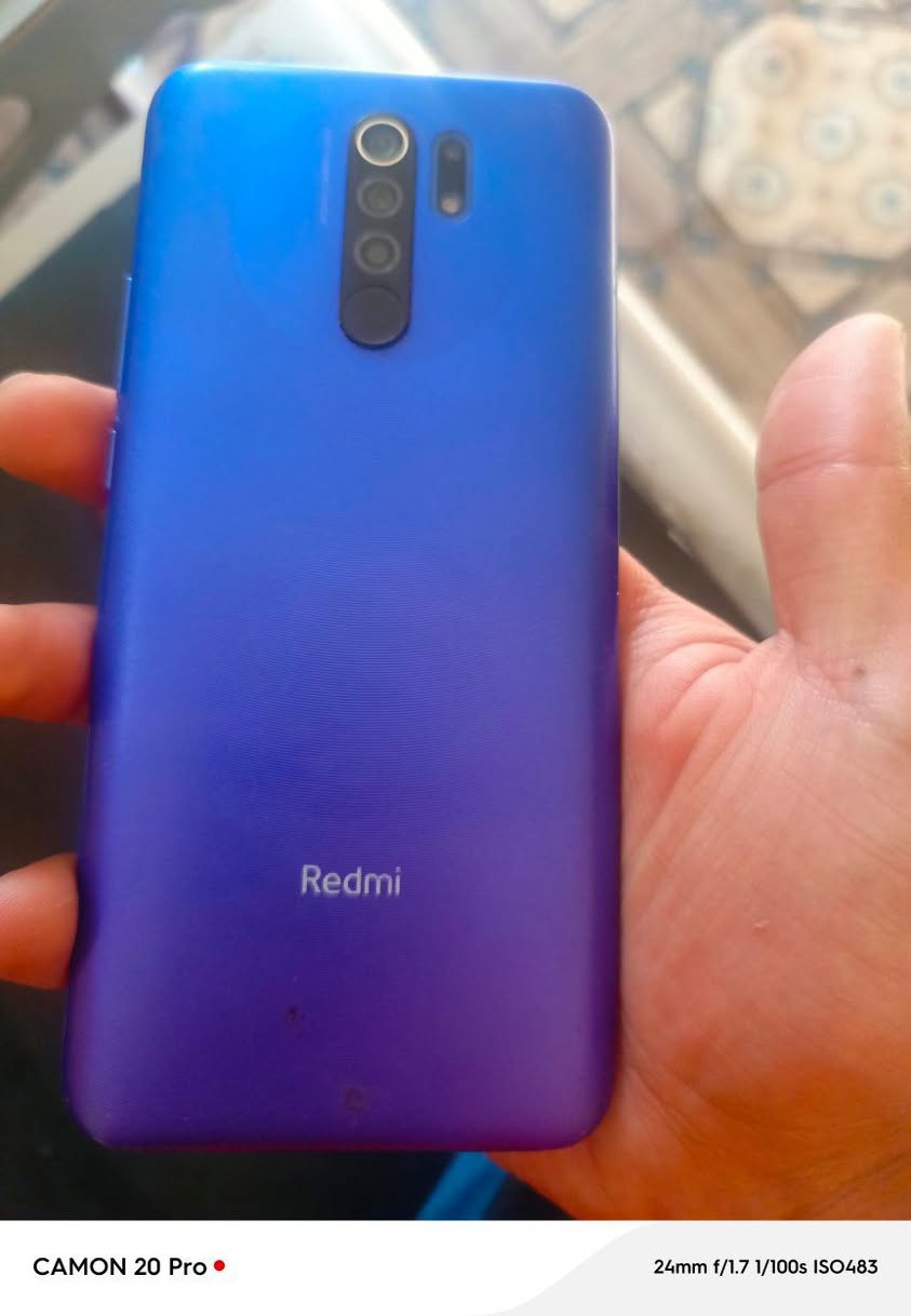 ريدمي 9
ذاكرة 128 
رام 6
الجهاز مامفتوح
بي شخوط قليله ب ضهر متنشاف 
سعر 65 وبي مجال 
مكاني كربلاء حي العامل السوق الاخير
رقمي ***********
