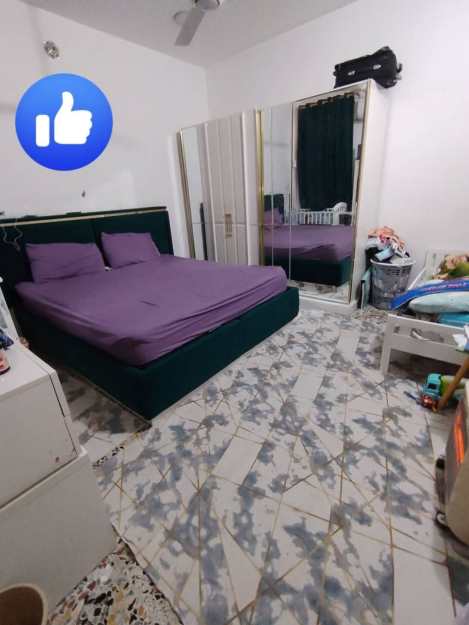 بيت للبيع ١٠٠متر واجهه ١٠ نزال ١٠مربع  سند ٢٥
٤غرف 
غرفه طابق أرضي
هول 
مطبخ 
ترك 
صحيات
الطابق الثاني ٣ غرف وصحيات
طابق ثالث بيتونه وسطح
بناء حديث العنوان الشعب الشارع العام مقابل بانزين خانه
سما بغداد للاستفسار اتصال ع رقم فقط للجادين
*********** ,
