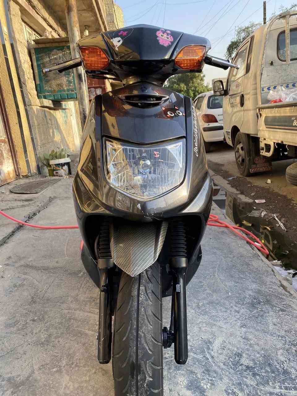 سلام عليكم سكنس نثيه ياباني للبيع رمبه اوراق موجوده مكينه برغي مامفتوح بيهه السعر800وبيه مجال مكان بغداد مدينه الصدر الرقم ***********
