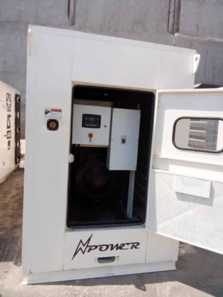 مولد حجم 550KVA  بيركنز انكليزي حجم المحرك 2500
رأس التوليد ليروي سومير فرنسي كاتم (زيرو)
شاشة DSEبيرطاني 
6بستم 
ضمان 1سنة أو 1000ساعة عمل 

#للأسفسار والحجز الأتصال 
***********
*********** واتساب 

#العنوان : الكرادة ساحة التحريات مقابل مسبح الأرثوذوكس 

الأحجام المتوفرة 
20
30
33
45
50
60
80
100
135
150
200
250
300
350
400
500
550
متوفر توصيل الى جميع المحافضات
