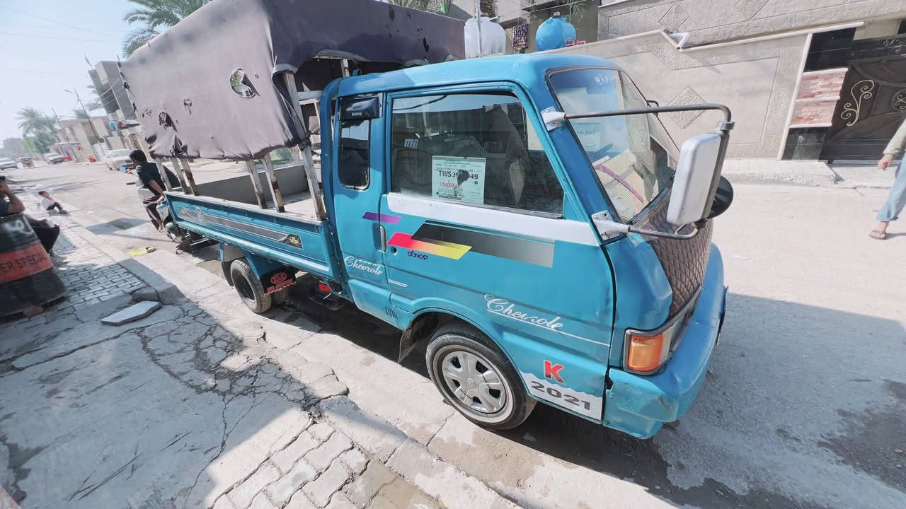السلام عليكم 
كيا بنكو موديل 94 رقم بغداد للبيع (مكينه كير شاصي ) كفاله عامه سنويه مشروع وطني السعر 52وبيها مجال 
للاستفسار الاتصال على الرقم ***********
