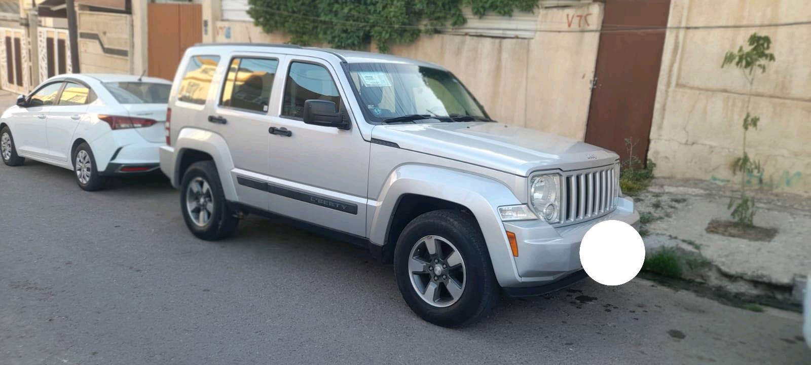 سلام عليكم جيب لبرتي موديل ۲۰۰۸ سیاره کلین بدون اي حادث بعدها وضع شركه حتى محرك ما مفتوح رقمها مميز اربع أرقام رقم نينوى الدولي الجديد حتى الفور ويل شغال ماشيه ١٧٦ الف سعرها ۱۱۰ بيع او مراوس هذا رقمي ***********