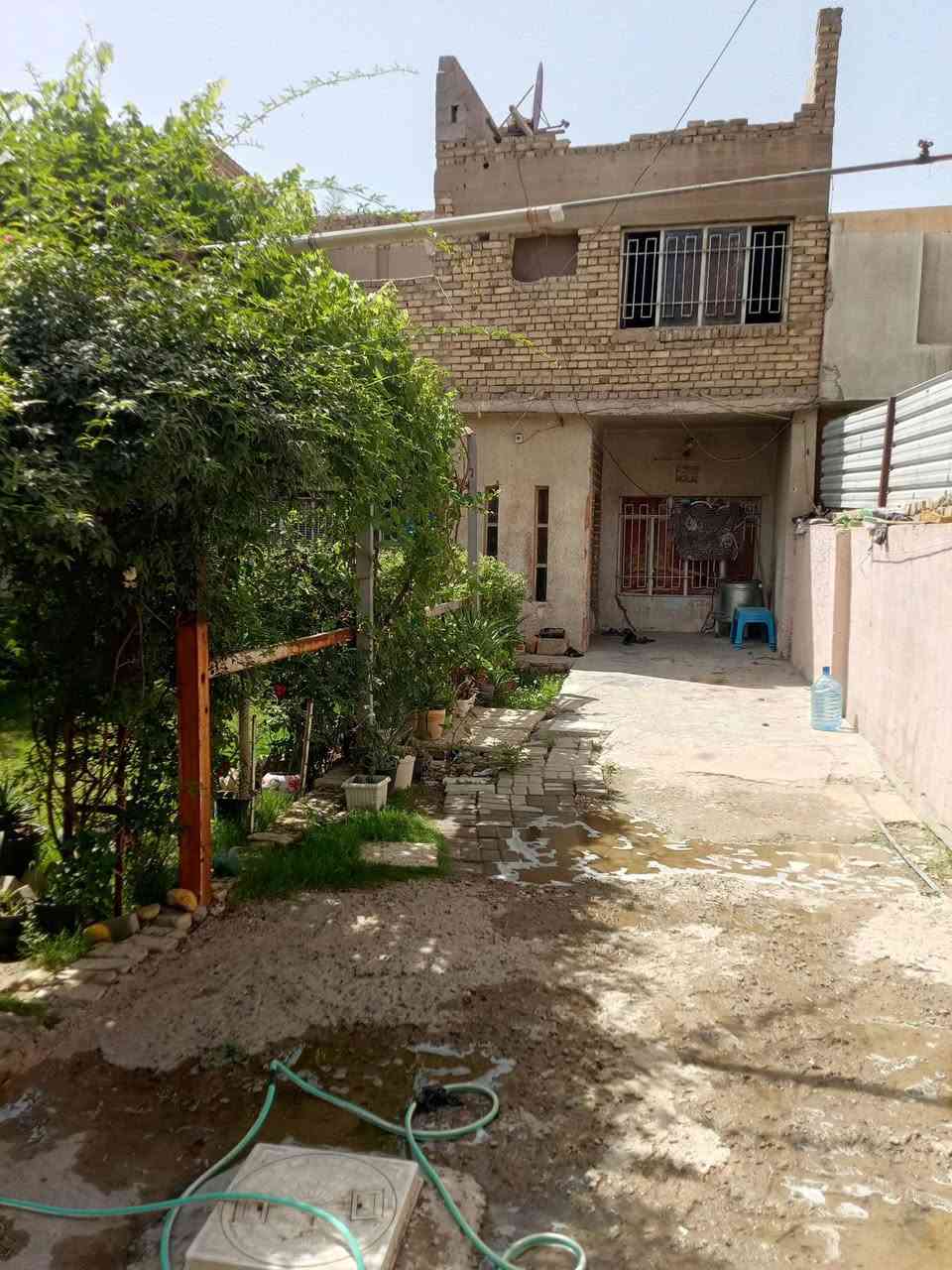 الدار للبيع طابو ملك صرف الزعفرانية شارع المعهد مقابل مدرسه سيد الأوصياء الاستفسار ***********غير متواجد على الفيس المساحه 287 متر

