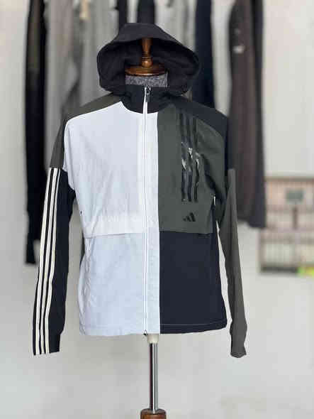 اللهم صل وسلم على نبينا محمد

وصلت بضاعه باله اوربيه درجه اولى قماصل رياضيه قماصل رسميه 

شرفونه للمحل 

العنوان

 الدبله_طريق_ياحسين_ مقابيل شارع المركز

***********
