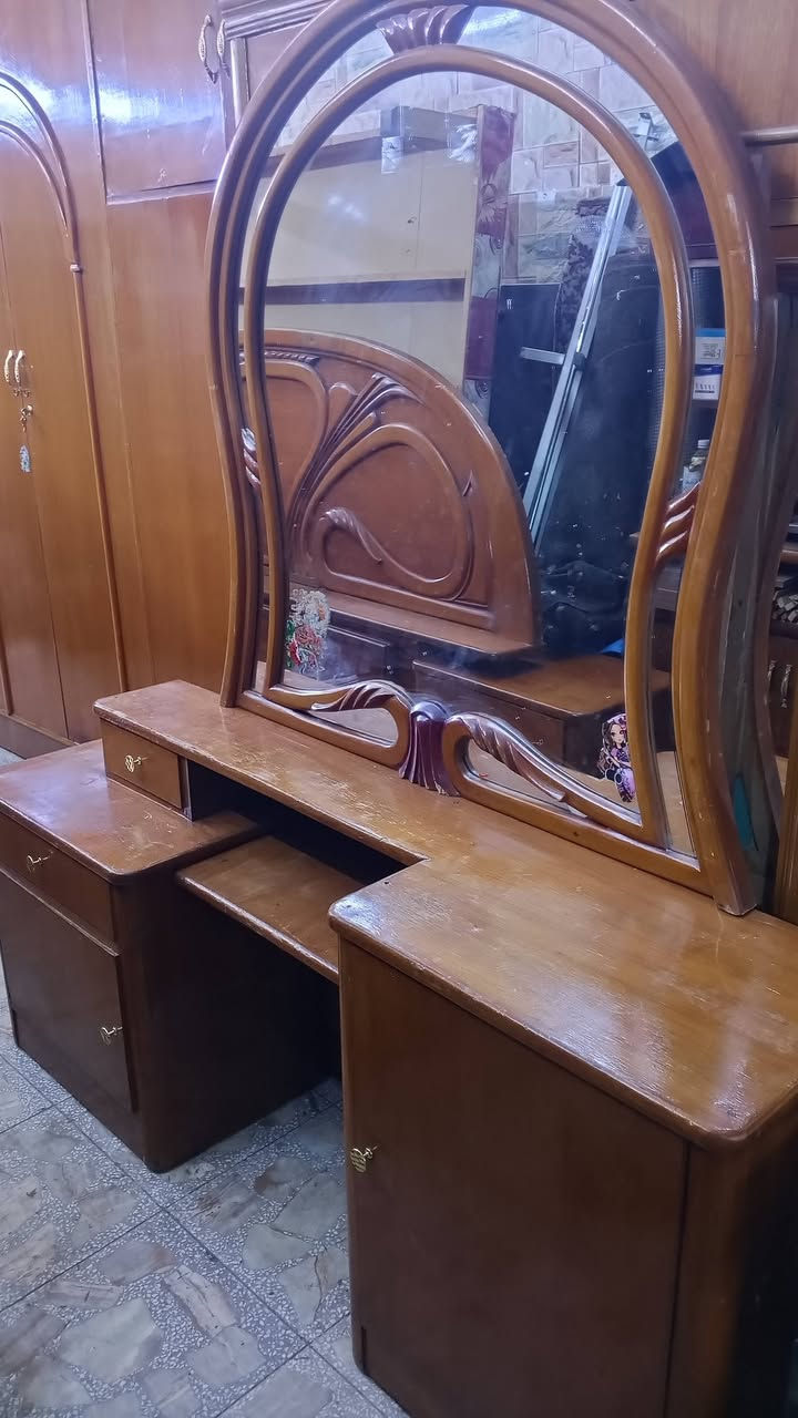 السلام عليكم 
غرفه 6 ملحق كلش نظيفه سعرها 550 بيه مجال 
مكان بغداد المشتل شارع المدارس 
(( الخاص مغلق شراي واتساب ***********))

