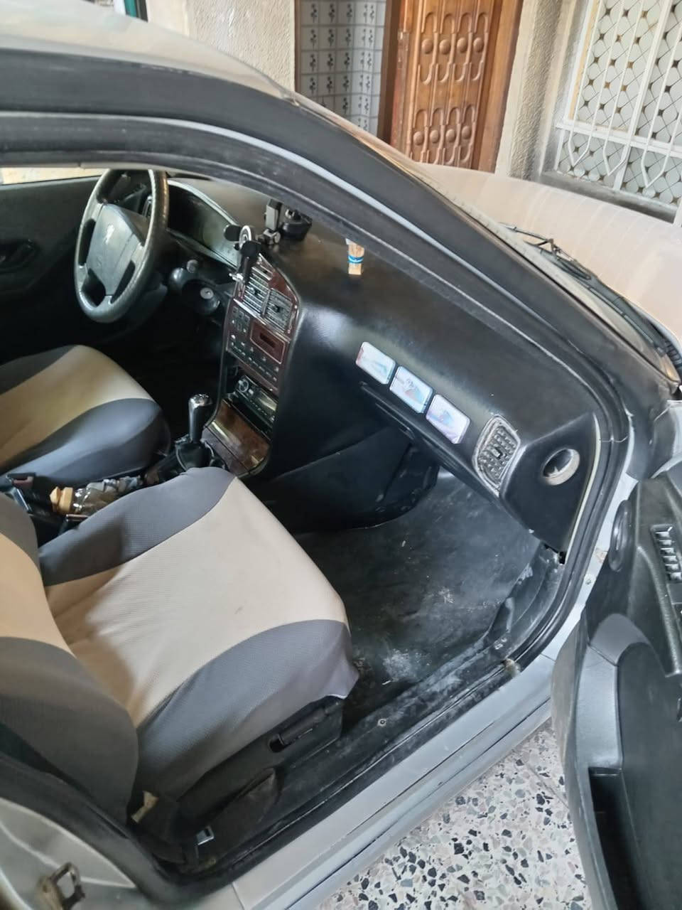 السلام عليكم بيجو باص فرنسي موديل 2004 مصبوغه عام نقص السياره باور وتبريد السعر 30 ورقه وييها مجال العنوان بغداد الجديدة قرب حسينية الزهراء رقم الهاتف ***********.. موجود إتصال وات ساب فيس
