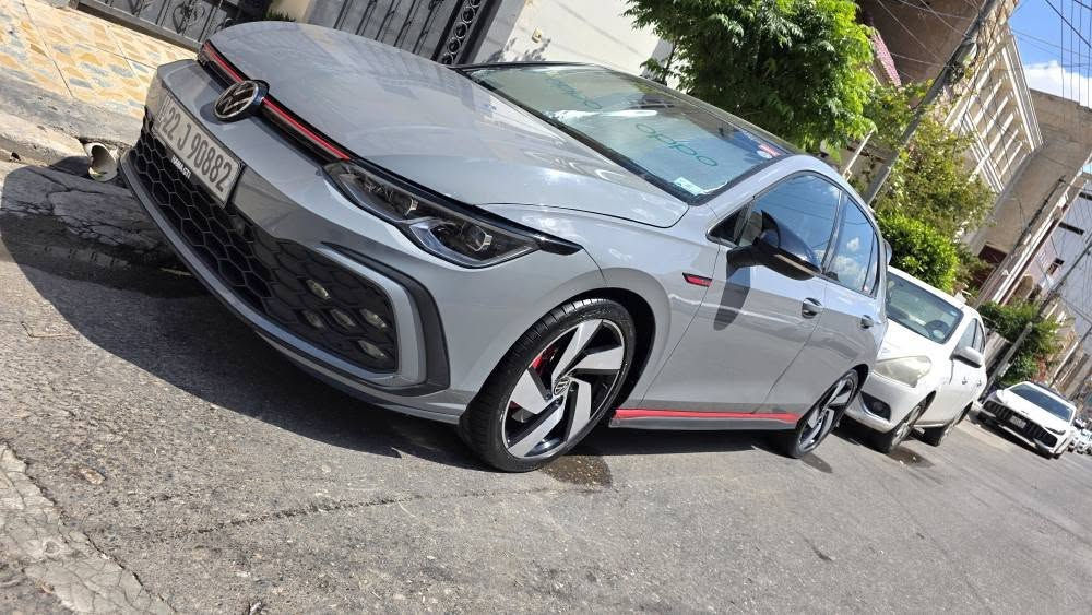 كولف Gti 2022
34 مايل رويشتوة
دوو بارجةي بيلادي كوراية
شوتة گزۆز سبورت
***********
*********** أربيل, العراق
