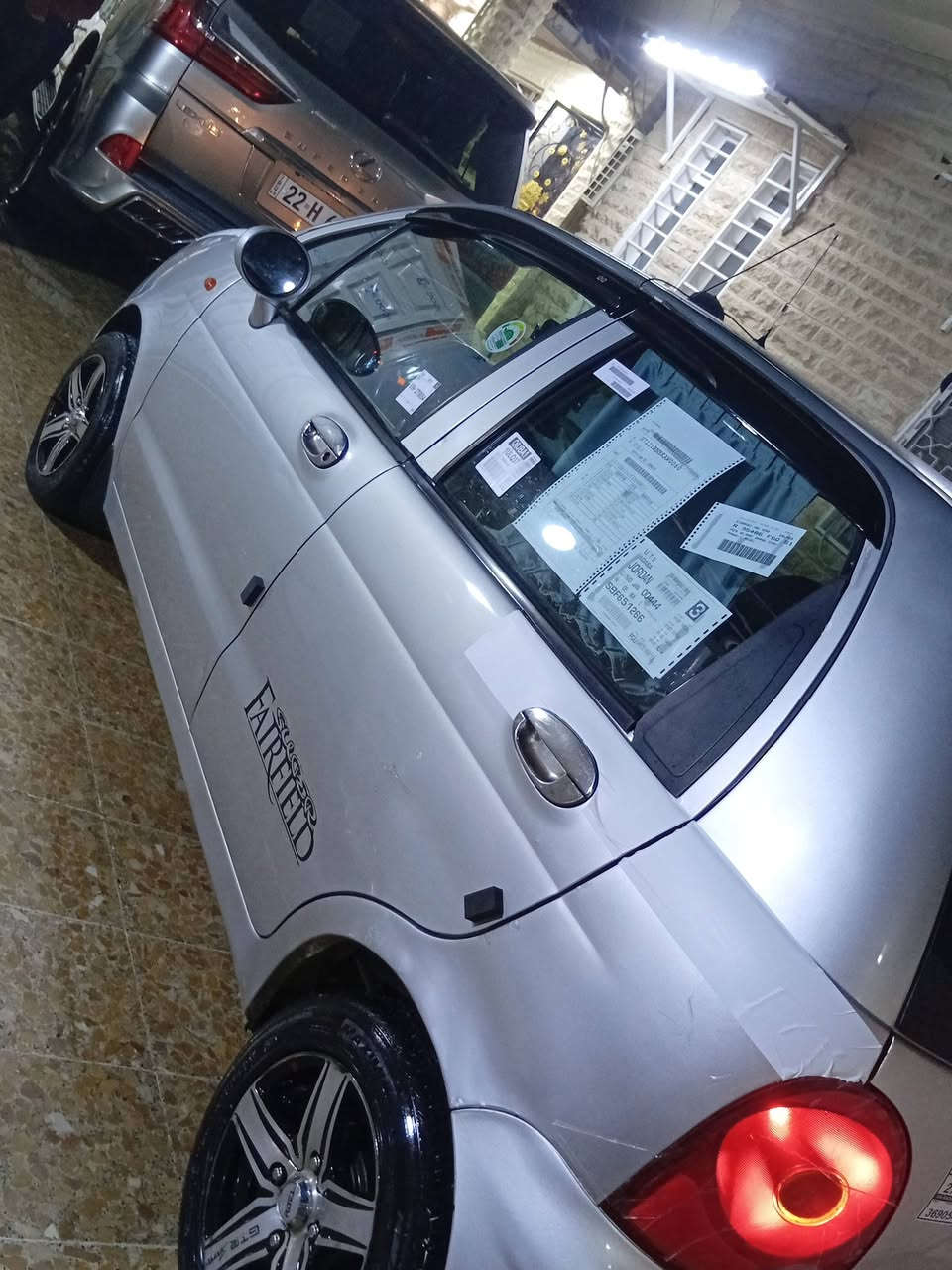 السلام عليكم شيري كوكو البيع موديل 12محرك وگير شرط بيها بوند واحد صبغ بدون دواخل طخم تايه ويلكم جديد شرط الوكاله وتحويل بلاش قفل مركزي ومسجل وسماعات ومضخم جديد طخم وره وكدام جديد داخلها جديد الدوشمه مالها جديده  السياره نضيفه وكاعده) ***********} ***********
