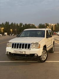 جراند شيروكي لمتد • ٢٠١٠ • محرك جديد