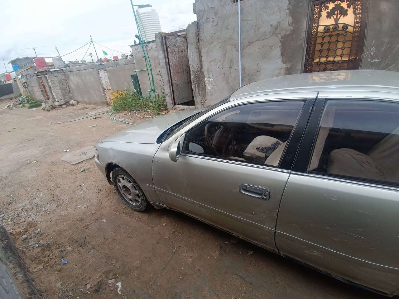 السلام عليكم سياره كرسته نفخ البيع موديل 95 بسمي سياره جاهزه مرايات شفط كشنات  كهربائي مكفوله كصه نقل جثه تبريد نقص بس غاز تخم تايرات جديد مكينه كير  ونجي جديد حداديه 💯/💯 مامي خلفي بيه ضربه بل جاملغ خلفي صفحه اليمنى سعر 53 وبيه مجال مكان بصره 5ميل رقم الهاتف *********** الي مو شراي لا يخابر رجائن
