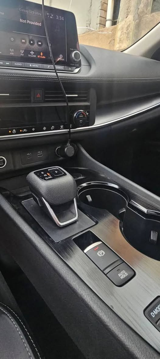 نيسان روج  مواصفات sv
الموديل /2023 ترقيم اربيل الدولي 
اللون /ابيض باسمي تحويل مباشر
محرك /3/1.5توربو 201حصانا 
السياره زيرو ماشية ٤١ ميل
السياره فول مواصفات عدا البانورما
تشغيل عن بعد بصمه تشغيل وابواب  
داخل لونين كير ماوس 
لايت زينون حساسات جانبي 
حساسات خلفي رادار امامي (تحديد مسار) ردار جانبي (نقطة عمياء) 
رادار خلفي (ااتحذير من الاصطدام) 
هاند بريك بصمه اوتو هولد 
اوتو ستارات ايرباك سليم
شاشه ايباد ويل كروم 
تبريد لمس كشن سايق كهربائيّ 
تحكمات ستيرن كامره خلفيه
فور ويل AWD مدخل USP 
السيارة بعد بيها مواصفات
السعر ١٨٠ ورقة  او اتصال *********** هاي صور
