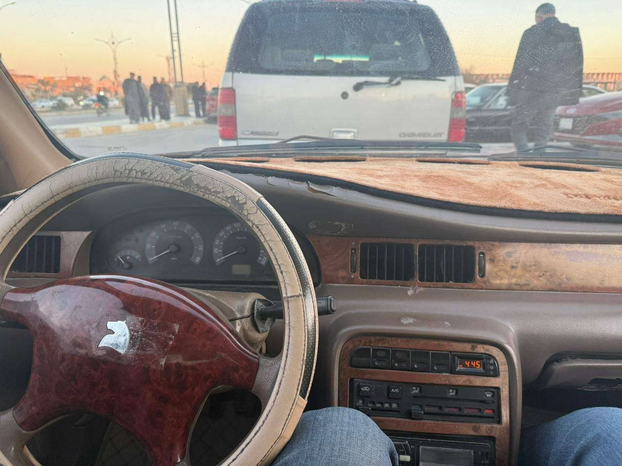 سمند موديل2011
***********
تبريد كهربائيات حداديه مكينه كير كفاله
شرط التحويل 
ناصريه مركز 
نواقص بيها السيارة  قفاله مال بيبان خلفيه ماينفتحن ابطاين اشويه تعبانات وبيها الهلالات مخيسات  اخياس خفيف مامعمرات عل بلاد الشراي يتصل 
السعر من الاخير 20
