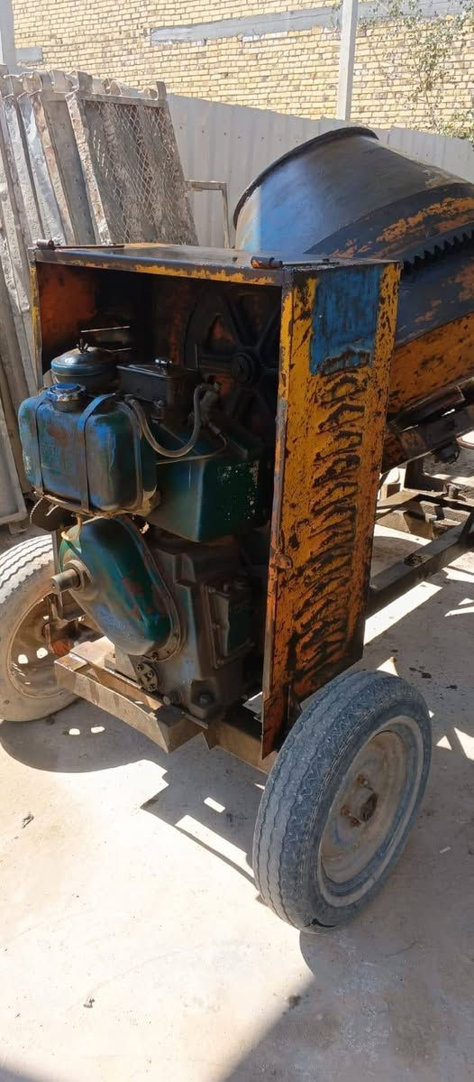 السلام عليكم خباطه للبيع العنوان النجف الاشرف حي ميسان قرب سكلة الكرعاوي تلفوني ***********
