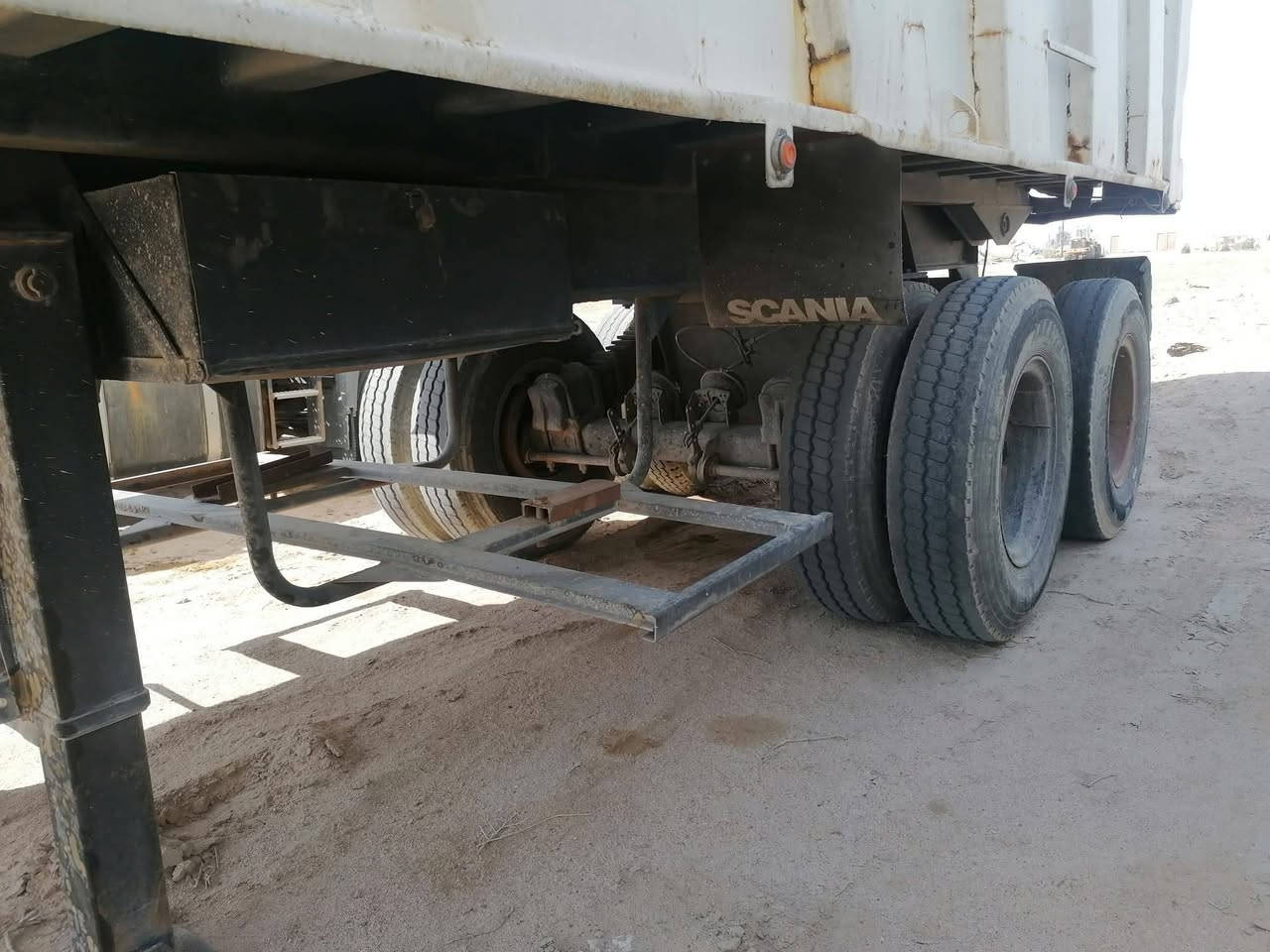 عربانه جابر عريضه ذرعه ٣٣ بدون تعلاوه العربانه عريضه سعره ٨٠ ورقه
السعر ٨٠ ورقه ولشراي يدلل 
مكانه البصره الزبير 
***********
