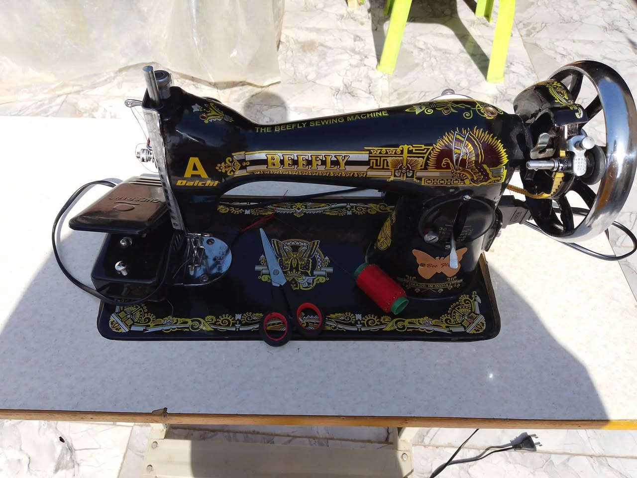 السلام عليكم ماكينه للبيع فراشه السعر 75 هي والميز مالتها الرقم***********
