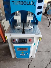 عندي كاويه bvc شرط بعد ما مشتغله بعدها بل نايلون والله ولو ما محتاج فل...