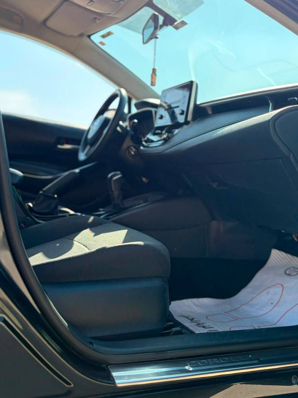 ⚫ _Toyota Corolla 2022_ ⚫  
_الفئة الثانية | فابريكا بالكامل_ ✅  
_عداد 122,000 KM_ 📍  
_صيانات توكيل بالفواتير_ 🛠️  
_رخصة سنة_ 📄  
_متاح الكشف في أي مكان_ 🔍  
_المعاينة مدينة نصر_ 📍

_المواصفات:_
_موتور 1600cc Dual VVTi | 120 HP_  
_فتيس أوتوماتيك CVT_  
_شاشة تاتش + بلوتوث + USB_  
_طارة مالتي + مثبت سرعة_  
_2 إيرباج + ABS + EBD + ESP_  
_تكييف ديجيتال تلاجة ❄️_  
_جنوط 16 سبور + فوانيس ليد_

_عربية زيرو بمعنى الكلمة، دواخل فابريكا_ 💎  
_اعتمادية تويوتا + استهلاك بنزين موفر + إعادة بيع نار_

💬 _متاح كافة أنظمة التقسيط والمبادلة_  
_مقدمات من 30% وأقساط لحد 5 سنين_

_ومنشن صاحبك اللي بيدور على الزيرو اعتمادية 👇_

_واتساب: http://Wa.me/+201099842363_ 📱  
_اتصال: 01099842363 📞

Toyota #Corolla #تويوتا #كورولا #2022 #الفئة_الثانية #فابريكا_بالكامل #عداد_122 #صيانات_توكيل #رخصة_سنة #اعتمادية #CarsForSale #عربيات_للبيع #تقسيط_سيارات #S_AUTO #مصر #مدينة_نصر


**إذا كنت صاحب هذا الإعلان وتريد حذفه لأي سبب، رجاءا أرسل رسالة إلى الدعم الفني**