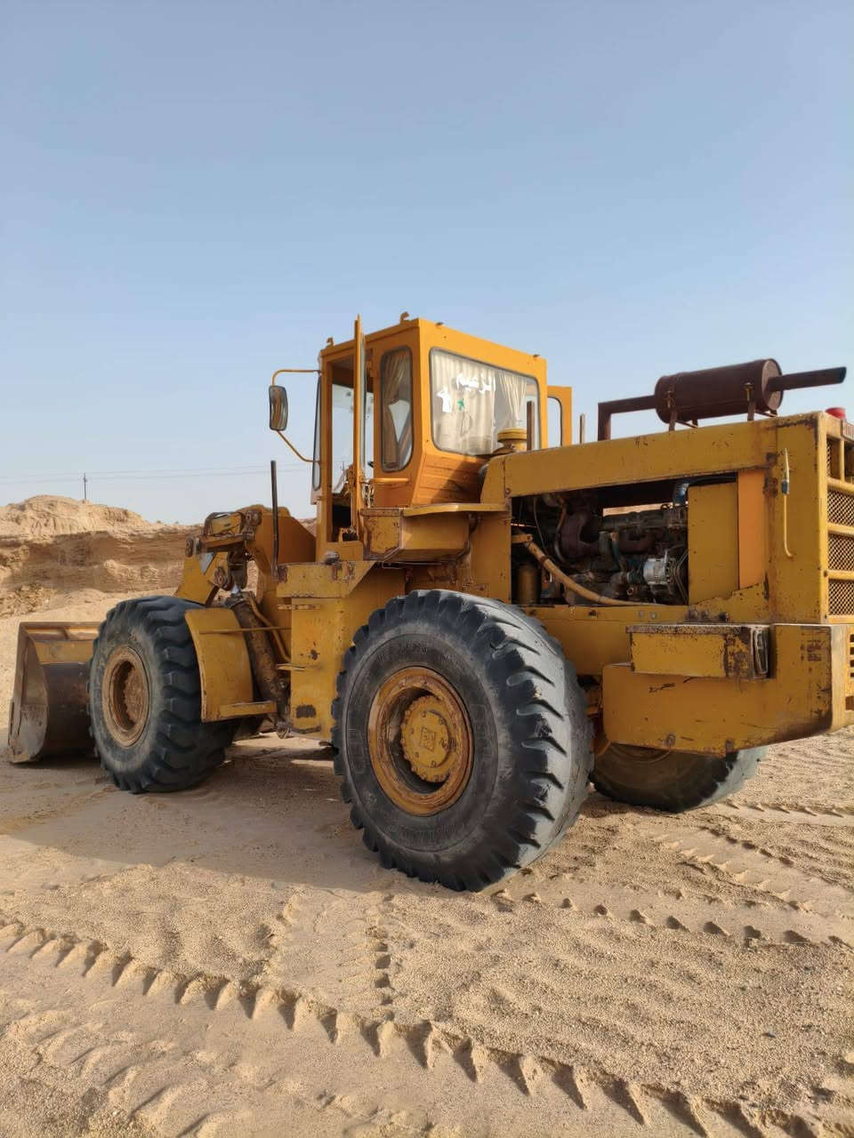 سلام عليكم..
شفل كاوسكي موديل 82 حجم 85   للبيع مكينة كير كفالة عامة حدادة صار اسبوع من شادها كلها جديد تايرات الكل نظيف شفل تأخذه كبل للشغل ما تصرف عليه الف سنوية بسمي تحويل يمتى ما تريد السعر 200 وبيها مجال بسيط للإستفسار الاتصال على   ‎0781 490 0170
