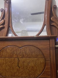 أغراض للبيع • غرفة نوم