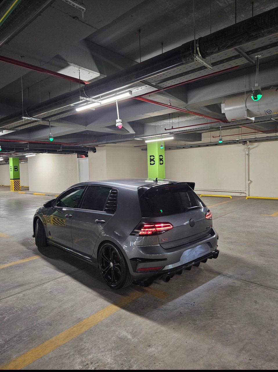 Vw golf 2021 tsi 
حادث قطعتين بونيد و جاملغ بدون دواخل و بي تعديل بارد اثنين 
مكينه 1.4 
محدثه gtı بل كامل 
سيارة بسمي بطاقه بانزين موجود كركوك, العراق


**إذا كنت صاحب هذا الإعلان وتريد حذفه لأي سبب، رجاءا أرسل رسالة إلى الدعم الفني**