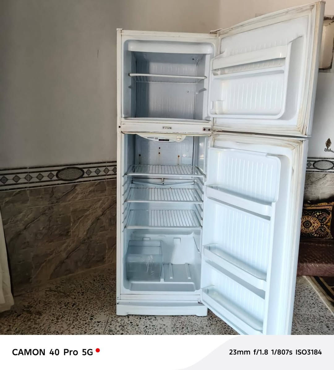 ثلاجه كونكرد شرط التجميد للبيع سعرها 200وبي مجال للاستفسار اتصل ***********
