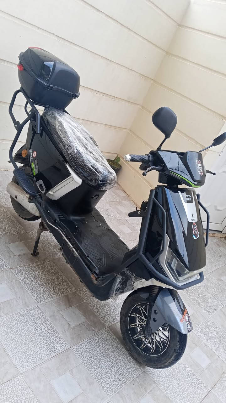 ماطور شحن للبيع عنوان موصل جانب الايسر بطاريات 6 حجم كبير كلو شغال كامل تواصل ***********
