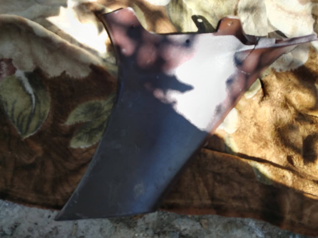 خوان عندي غراض كرستا نفخ مثل ماموضح بلصوره قيمهن بما يرضي الله واخذهن
***********

المكان البصره خور الزبير

@راديتر ماي حاويه ماتفصيخ شرط جديده هيه ودبتها مالت الماي وجايكم صيف

@ماطور وذراء ماسحات شغالات

@عمبار بريك حاويه شرط جديد

@زعنفه الخلفيه اليمنه

@ واير بانزين سكليتر

@ باور ستيرن شرط الشغل فقط يرادله جبنه 

@كفرات ستيرن

@قفل جنطه

@عقول مال قفالات ترهم راس الثور وكرستا نفخ حاويه

@عينه كرستا نفخ عاطله تستفات من الكيجات يشتغلن والكلوبات

@ غلاف يدة الكير

(خابرو على الرقم انه مكلف بلنشر خوان)
