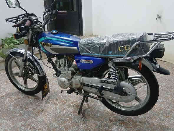 السلام عليكم دراجه إيراني مديل 20الدراجه محدثه وعامله مكلمه نكره سلف بصمات ثنين تشغيل عن بعد الدراجه مكفوله من كلشي كلها جديد تخم تاير 2جوبلس تانكي صفاحيات كشن جديد اصلي منفيس 2واحد مزغره كهرباء كلها شغال كلها مابيه نقص حبابه مكفوله دهن جديد بانزين فول تعال شوف بعينك وانته. احكم  السعر 410بيها   مجال مو شراي لا تعبني 
***********
