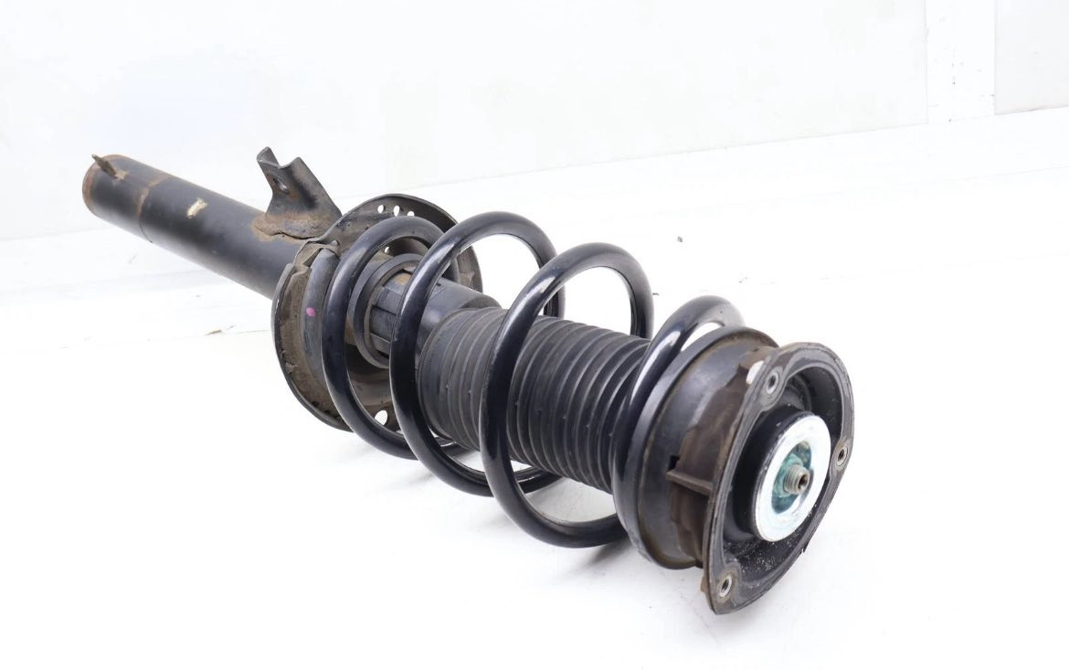 واتساب***********
لبيع‎ جميع قطع غيار سيارا المانيه 

‎اطلس - تيكوان- طاوس - جيتا - باسات - كولف 

‎توصيل جميع محافظات العراق
