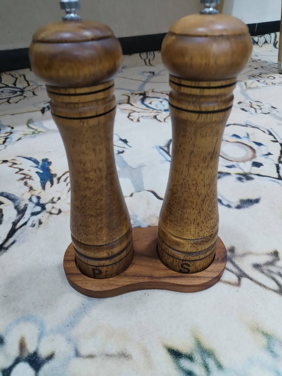 السعر 12
ايزومسن مطحنة فلفل خشبية مقاس 8 انش، مطحنة ملح وفلفل خشبية قابلة لاعادة الملء مع دوار سيراميك خشونة قابل للتعديل مع قاعدة خشبية


**إذا كنت صاحب هذا الإعلان وتريد حذفه لأي سبب، رجاءا أرسل رسالة إلى الدعم الفني**