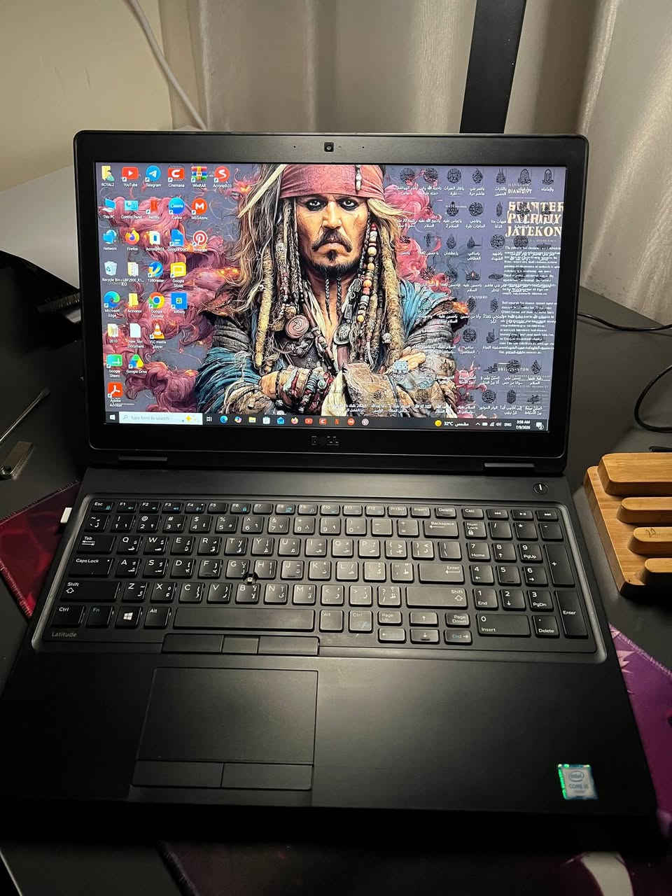 حاسبه DELL جيل السادس
نظيفه جداً استخدام دراسه فقط  
وياها ماوس  وماوس باد 

سعرها 200 الف وبيها مجال حگ الجيه 
***********
