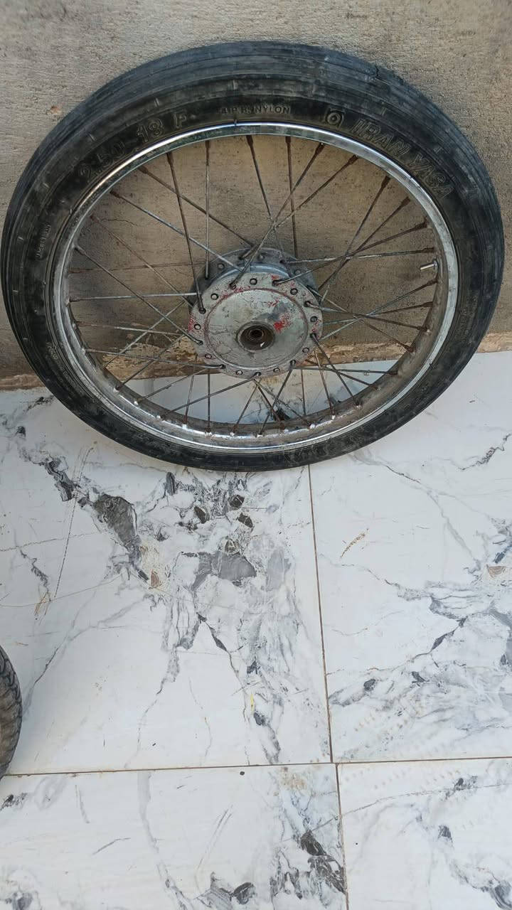 وياله مع التيرات للبيع فقط الويل الوره يراد تبدل البطيخه ب25وبيهن مجاال


**إذا كنت صاحب هذا الإعلان وتريد حذفه لأي سبب، رجاءا أرسل رسالة إلى الدعم الفني**