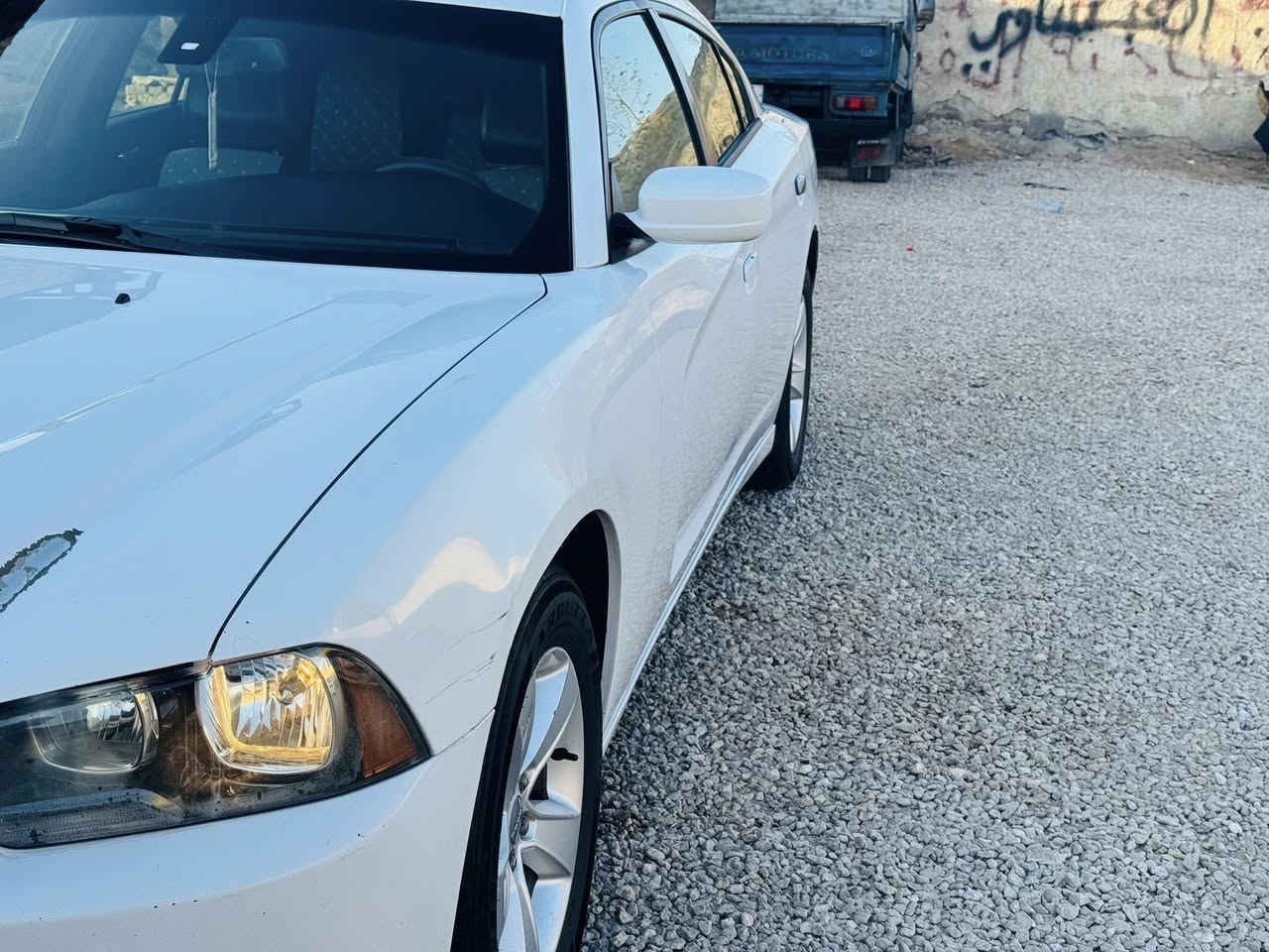 السلام عليكم جارجر موديل2011
كلين بدون حادث  بيهه باردات مثل ما موضح بل صور استخدام شخصي سياره نضيفه كلش  واحلى من الصور 

السياره بدون نقص هزه ورقم جديد  صارلهه شهرين الهزه والرقم الجديد حداديه  وادامة كله ع ايدي

السعر 150وبيهه مجال قليل 

***********
