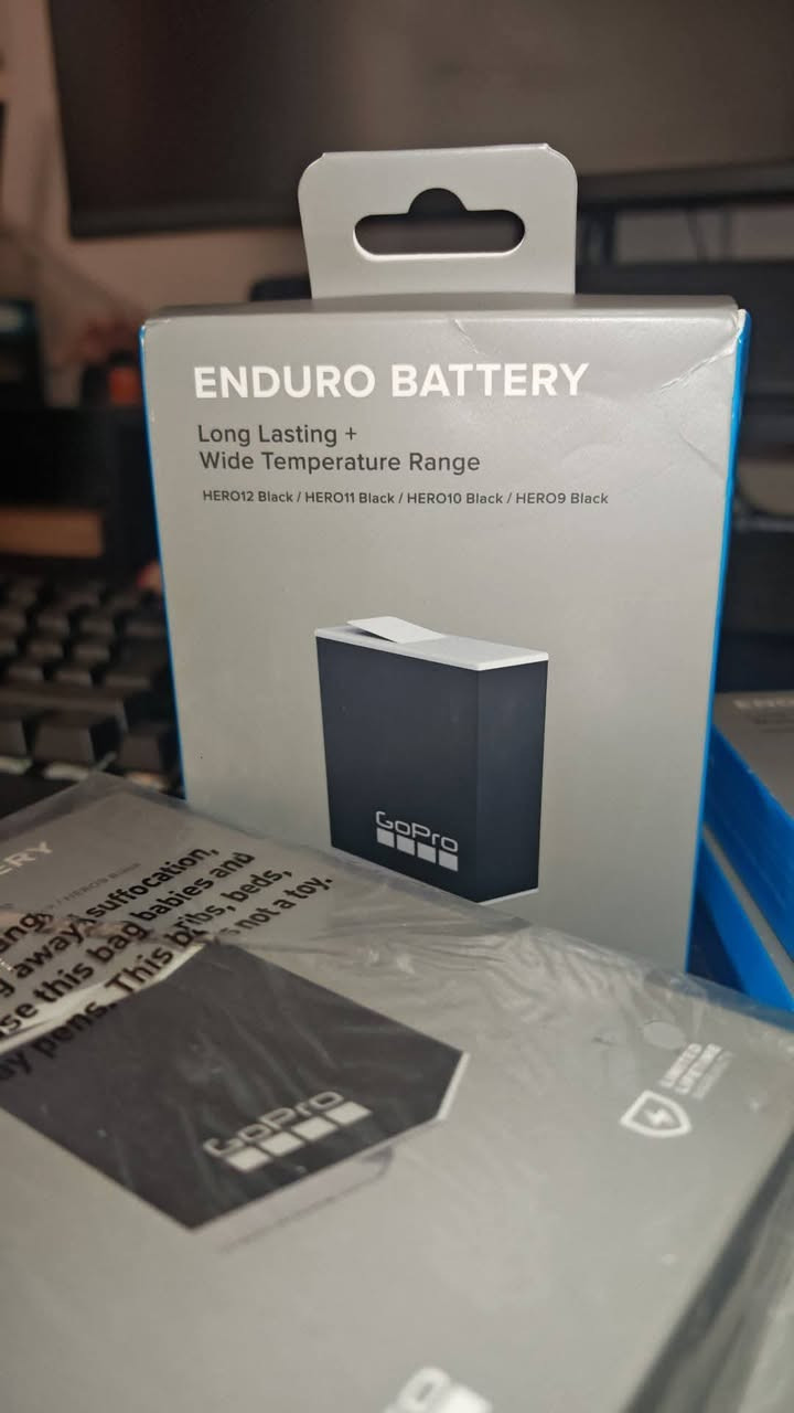 السلام عليكم بطاريات GoPro
ترهم على موديلات من هيرو 9 الى هيرو 12 
متوفرات 5 قطع جديد انتاج سنة 2025
القطعة ب15 
واذا كلهن تريدهن بيهن مجال


**إذا كنت صاحب هذا الإعلان وتريد حذفه لأي سبب، رجاءا أرسل رسالة إلى الدعم الفني**