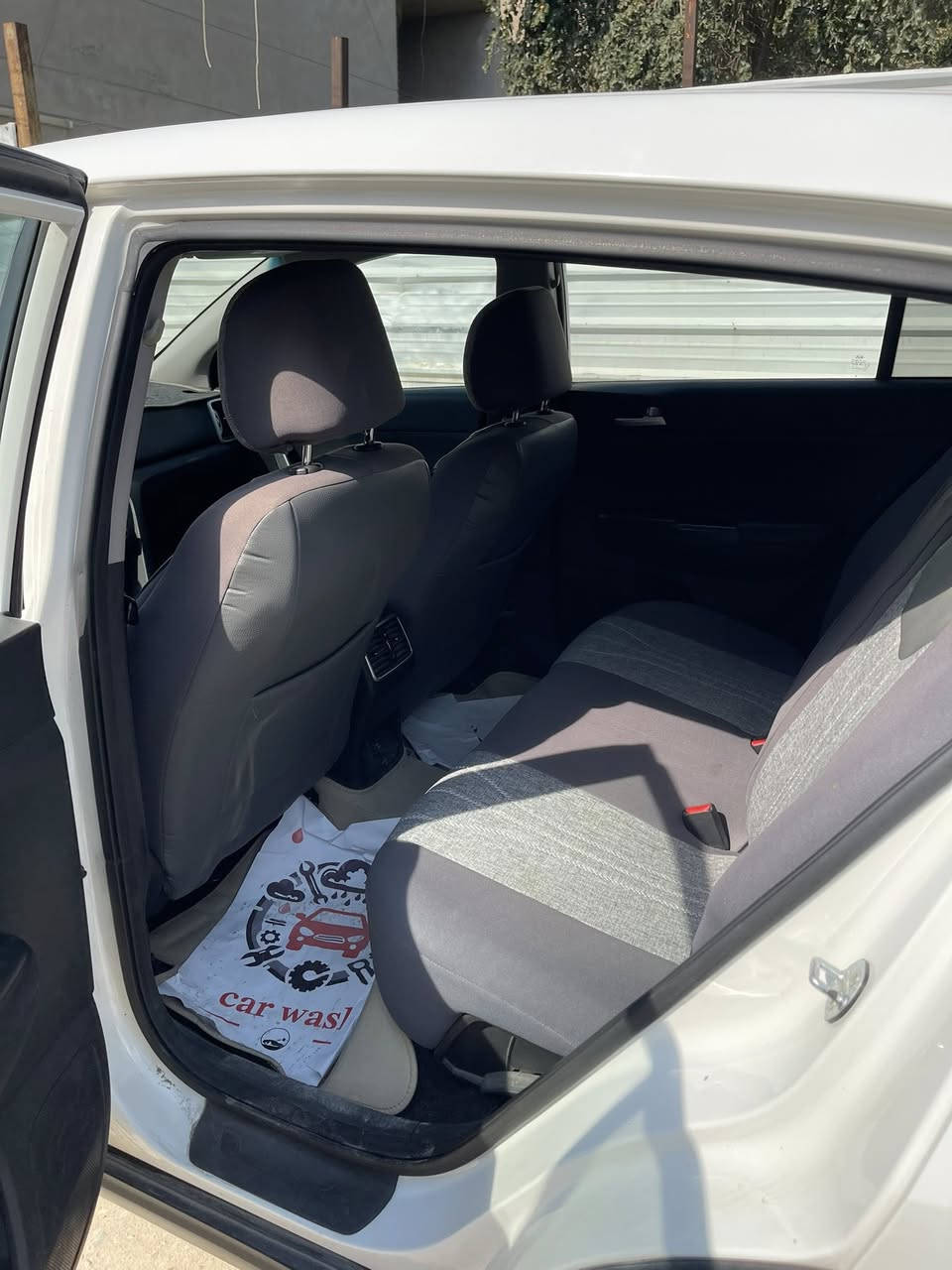 كيا سبورتج 2019 | وارد امريكا للبيع | فئة FE

الضرر: جاملغ أمامي بارد وتكحيل وحافة البنيد تعديل والباب الخلفي رش فقط اثر كردخه بأمريكا بدون دواخل بدون تبديل موضح بالصور 

شاصي لغود كلها مكفوله السيارة على وضع الشركة كلشي بيها بلادي بدون تبديل 

صور امريكا مرفقه مع الصور  بدون ايرباك

 المواصفات:

 • محرك 2400 GDI

 • كير أوتوماتيك / عادي

 • 5 ويل كب

• كير 6 نمر 

 • تبريد قطعتين

 • مانع انزلاق ABS

 • بلوتوث + AUX

 • تحكم ستيرن

 • كروز سرعة 

 • شاشة لمس + كاميرا دوارة

 • 3 وضعيات قيادة (عادي / سبورت / ECO)

 • داخلية مخمل أسود

•8 ايرباك مكفول 

 • العداد: 84,000 ألف ميل قابل للزيادة 

عداد السيارة بأمريكا 40,000 ميل 

السيارة جاهزة على وضع الشركة كير محرك تبريد كله مكفول على ايدي مال جناي 

رقم اربيل بأسمي تحويل مباشر بأسم المشتري 

مكانها بغداد 

السعر  15,900$ بيها مجال بسيط للشراي 

للاستفسار الاتصال على الرقم التالي 

***********
