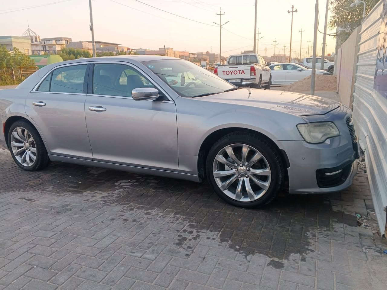 السلام عليكم
اوباما مديل 2018 اصل اصل تحويل ثاني يوم بأسمنا وارد امريكي ضربتها جاملغ خلفي وقبق بانزين مواصفات بلاتينيوم فوووول الاخير كلش فتحه بانوراما وحساسات ورادار السياره مفوله للاخير السياره جديده بمعنى الكلمه ما ناقصها برغي كلش ربع ما تصرف عليها ترايك لربيل  مكاني البصره المطيحه  السعر 220

رقم الهاتف: 771 888 0797

ملاحظه** ما متواجد
 على الفيس فقط اتصال
