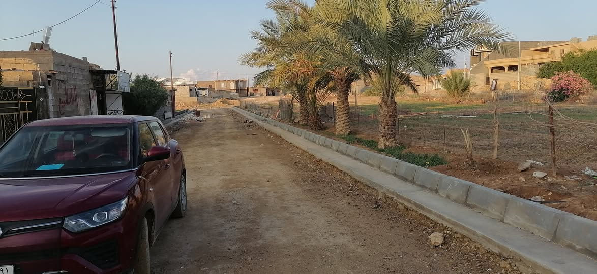 للبيع ...
دار  مع محل غذائية مساحة 312 متر ونص
طابقين 
شارع تبليط خدمات كاملة
العنوان // بروانة - تل ترنتة ( حي العلياء) مقابل المتنزه مباشرة
استقبال -7*4
هول  4*4 
غرفتين نوم 4*4.5 + 4*3.5
صحيات داخلية وخارجية
مطبخ 
موزع داخلي
كليدور
الطابق الثاني 
ـــــــــــــــــــــــــــــــ 
مطبخ 3.5*3.5
غرف نوم عدد 3 اثنان مسطرات جص
غرفة كاملة 4.5*4.4
سطح عدد اثنين
صحيات 
للأستفسار : مراجعة المكتب او الاتصال على الارقام التالية ...
***********
***********
بأدارة  :  ابو مريــــــــــــــم 
🌹🌹🌹🌹🌹🌹🌹🌹🌹
