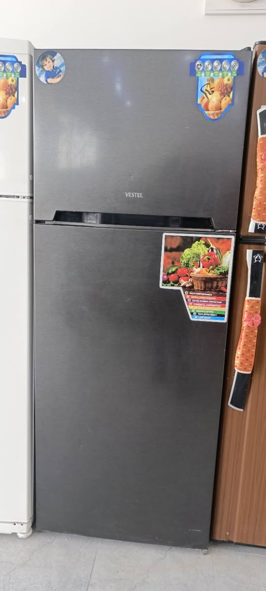 وجبه ثلاجات نظاف 99/100 متوفره في ناحيه الفظليه قرب اسواق علاء حميد   ارقم ***********
