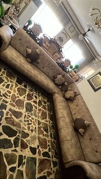 تخم للبيع تخم للبيع مثل ما موضح بالصورة حرف L .. النظافة 100% السعر 50...