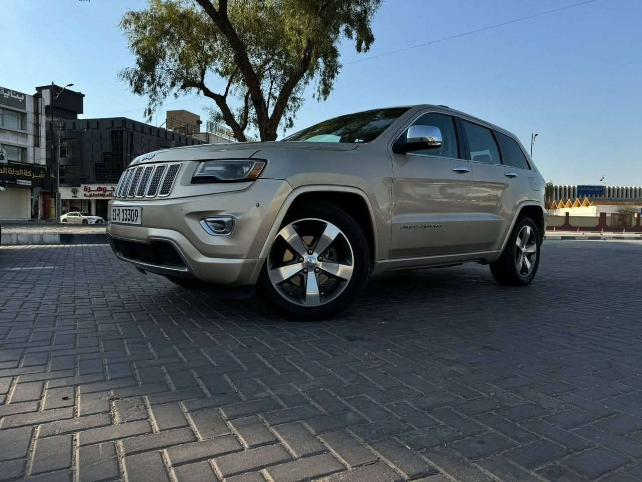 السلام عليكم
جيب موديل ١٤ اوفر لاند فوول للبيع او للمراوس باقل السعر ١٨٥ وبيها مجال للاستفسار اكثر الاتصال *********** تفاصل والحادث بالصور
