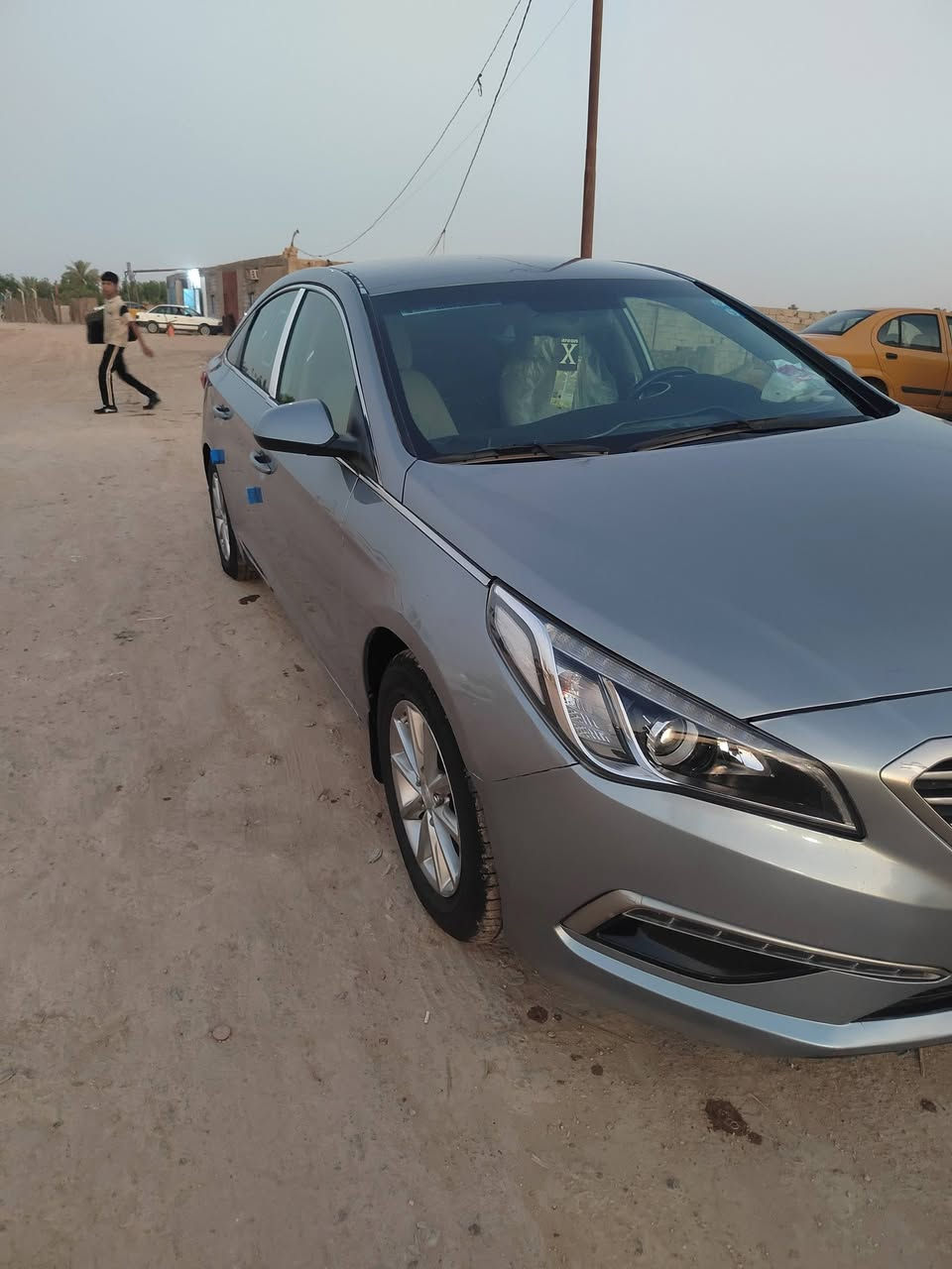 سلام عليكم سيارة سوناتا مديل ١٥وارد امريدكي رقم دولي قادسيه حدادية جاهزه حادثهاا جاملغ ويحكم بيناتنا السونار رقم دولي هزه جديدة للاستفسار ***********
