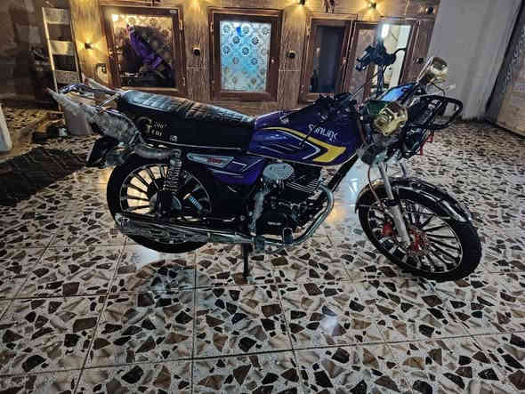 سلام عليكم ورحمة الله وبركاته دراجه سونك سيفان موديل 25 محدث 26 دراجه كدامك نضافه فول ماشالله شرط برغي ما مفتوح منه ولا مبدل شي كله وضع شركه نيه نقص شي بصيط بس جوزه وشاشه  بتقي كله وضع شركه ويه بطبه منفيس سعر 850 بيه مجال بصيط حيل عنوان تكريت ***********
