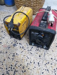 للبيع مكنتين لحيم مكينه كترونيه نوع قديم كرتين و مكينه ملف صنع الماني ...