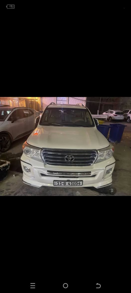 السلام عليكم لاندكروزر للبيع موديل 2013 باسمي مكاني بغداد لبنوك للبيع او مراوس بتاهو مكفوله كفاله عامه ومنضومه غاز كشنات جلد كوله جديد ***********
