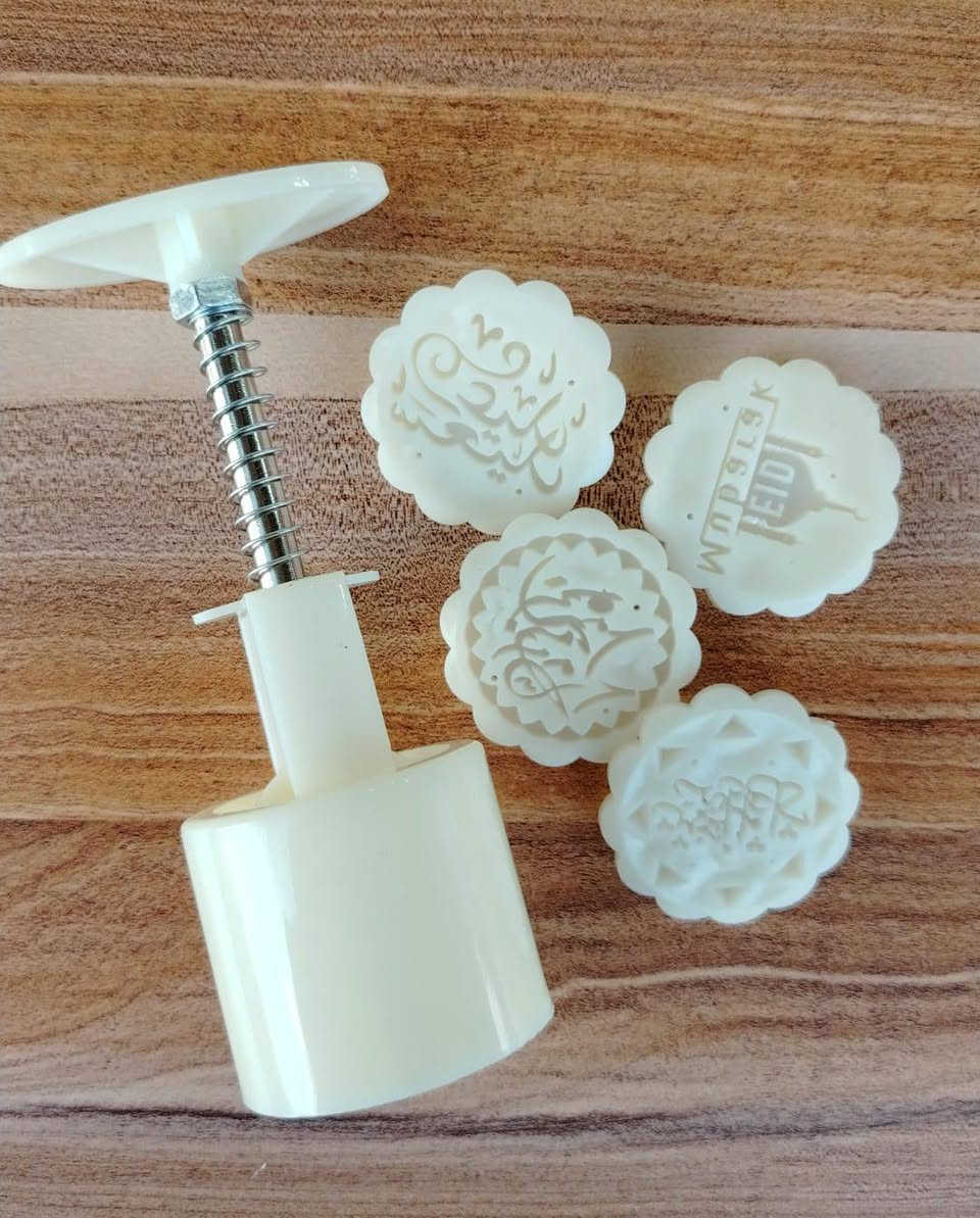 قالب كليجه ابو السبرنك 
متوفر بلاستك و خشب 
الاسعار مناسب السعر بلاش البلاش هلا بيكم 
عنوان: حي المامون مقابيل حايط المقبره 
معرض الملكه تابعوني
#تابعوني


**إذا كنت صاحب هذا الإعلان وتريد حذفه لأي سبب، رجاءا أرسل رسالة إلى الدعم الفني**