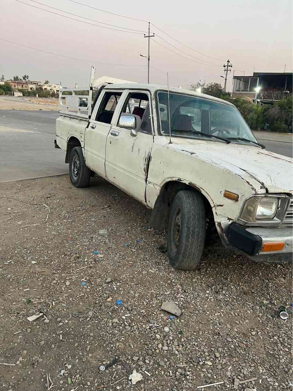 تویتا ١٩٨٠
سەنەوییە بەشەرتی ئەوەلیات  
بەشەرتی گێر و مەکینە و تەقەو رەقە 
شانسی بەشەرت چوار تاییەی باشی لەسەرە 
ناونیشان هەولێر 
سعری ١٦ معامەلە 
*********** أربيل, العراق
